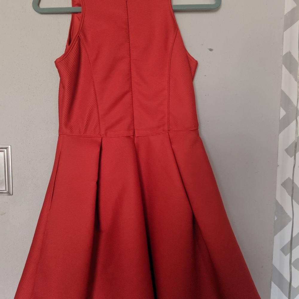 Dress - Picture 5 of 5